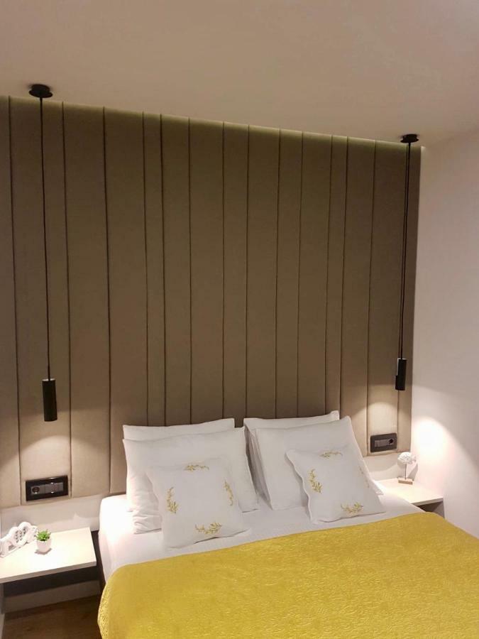Le Soleil Rooms Split Eksteriør billede