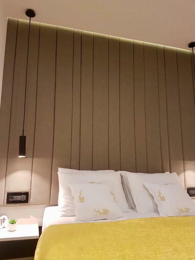 Le Soleil Rooms Split Eksteriør billede